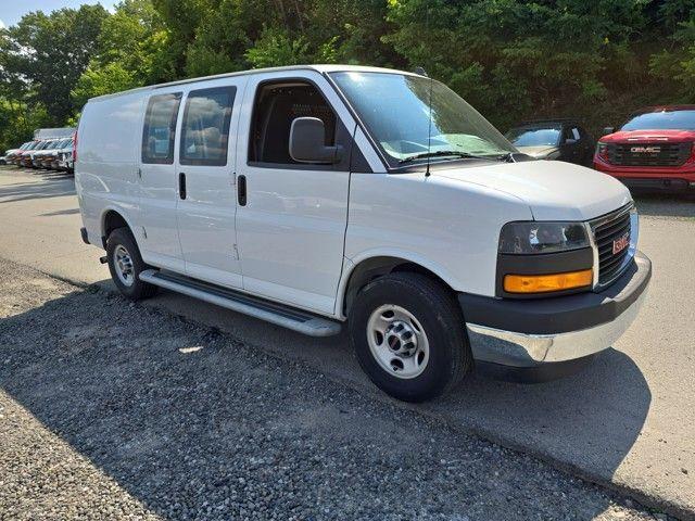 2023 GMC Savana Cargo Van Vehicle Photo in Pleasant Hills, PA 15236