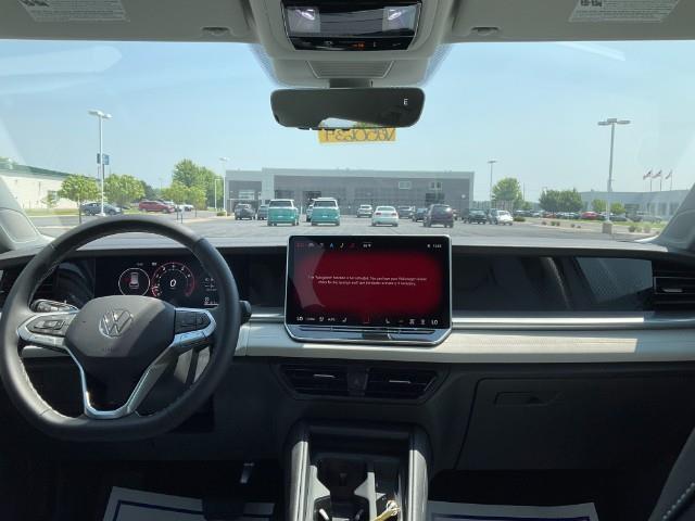 2025 Volkswagen Tiguan Vehicle Photo in Oshkosh, WI 54904