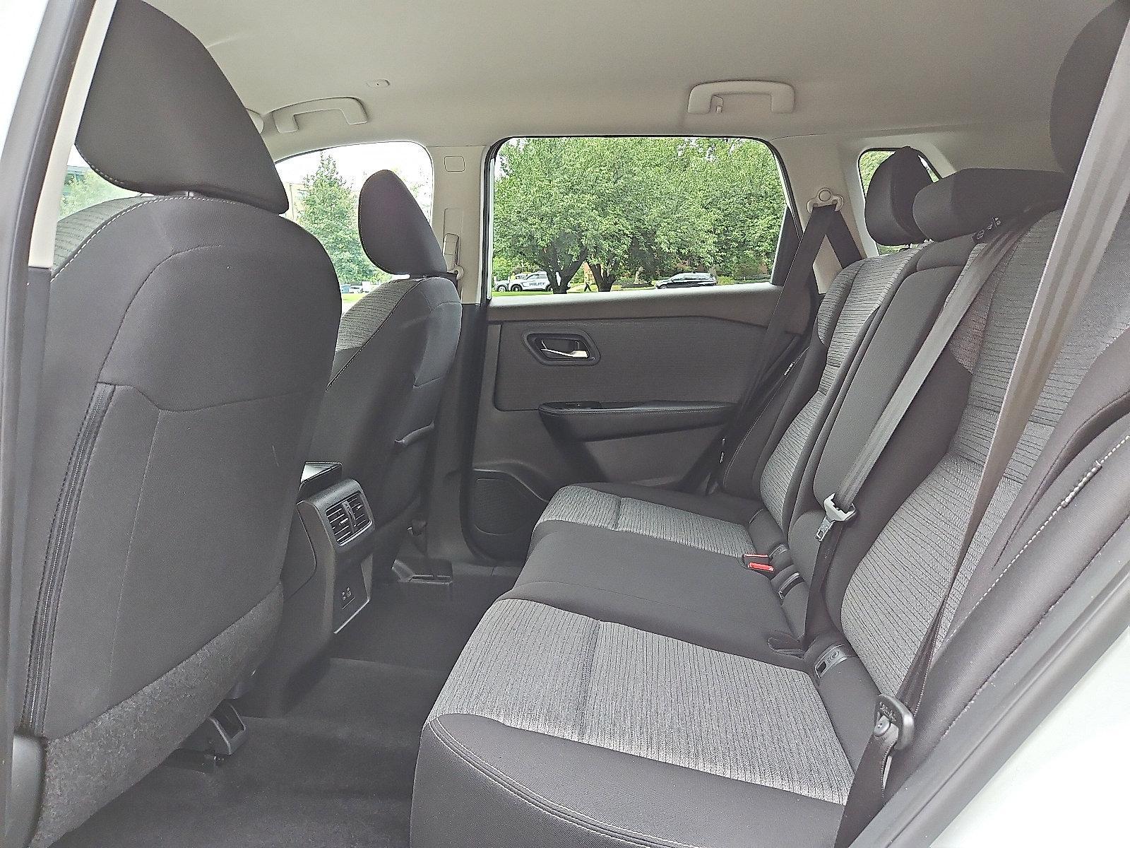 2023 Nissan Rogue Vehicle Photo in Jenkintown, PA 19046