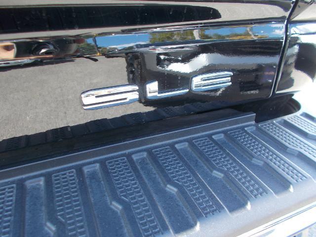 2025 GMC Sierra 2500 HD Vehicle Photo in LOWELL, MA 01852-4336