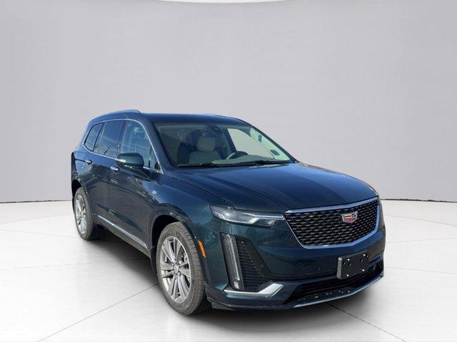 2025 Cadillac XT6 Vehicle Photo in LEOMINSTER, MA 01453-2952