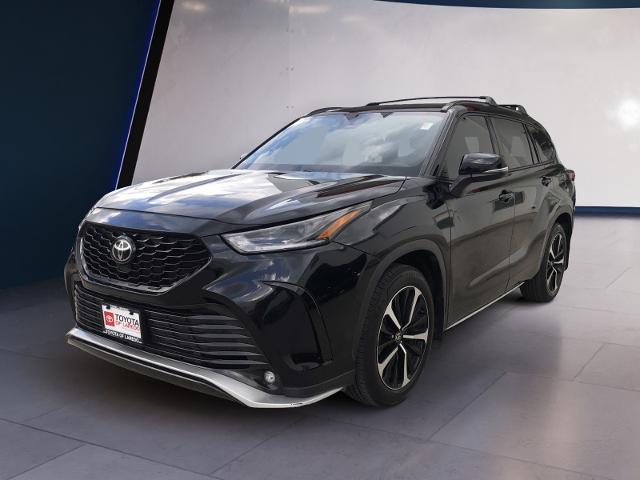2021 Toyota Highlander Vehicle Photo in LAREDO, TX 78041-0006