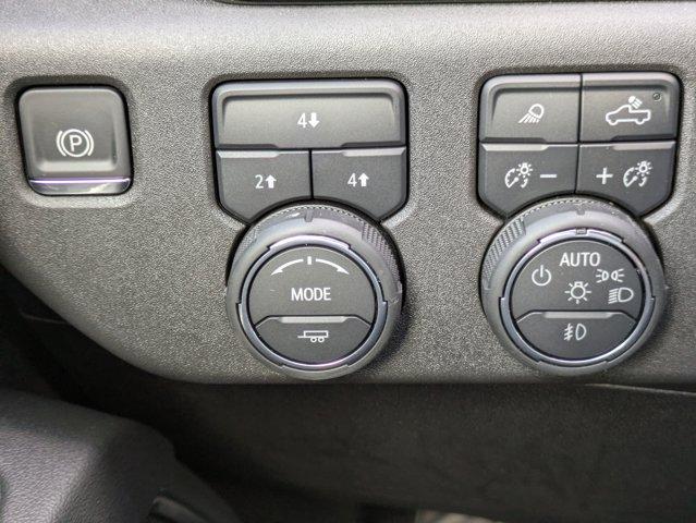 2025 Chevrolet Silverado 2500 HD Vehicle Photo in BRUNSWICK, GA 31525-1881