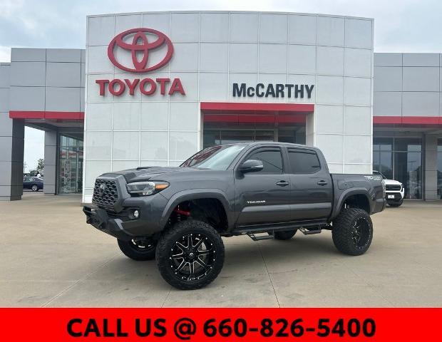 2021 Toyota Tacoma 4WD Vehicle Photo in Sedalia, MO 65301