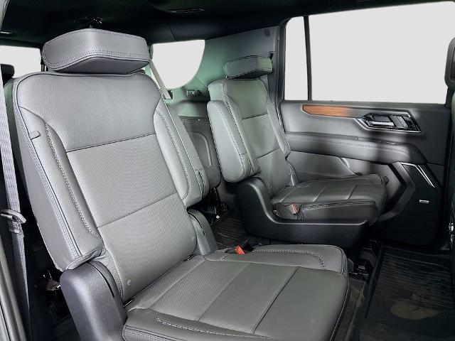 2025 GMC Yukon XL Vehicle Photo in PUYALLUP, WA 98371-4149