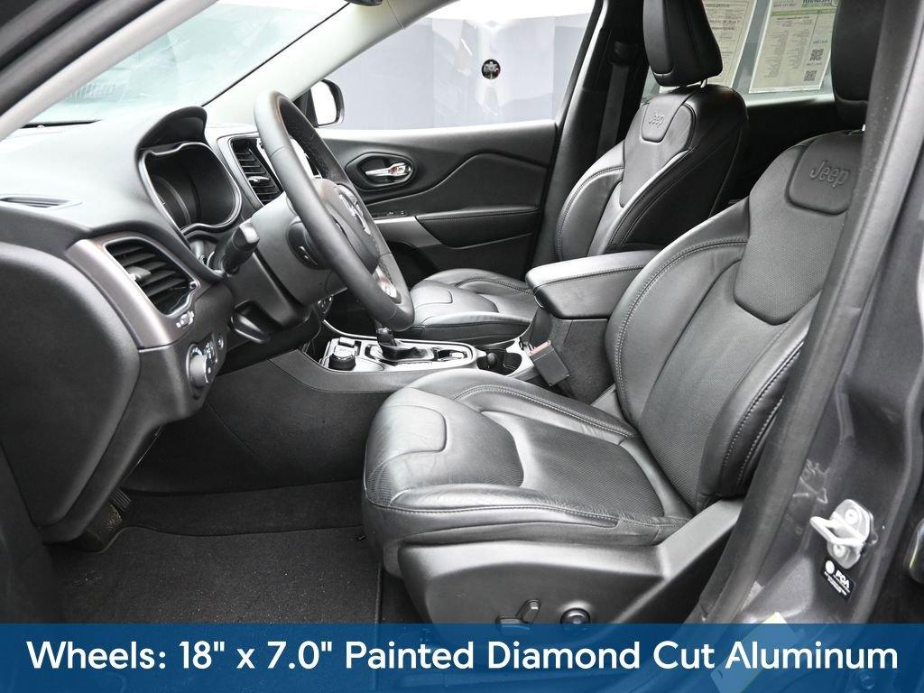 2021 Jeep Cherokee Vehicle Photo in Cedar Rapids, IA 52402