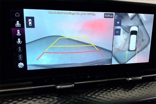 2024 Kia Carnival Vehicle Photo in Lees Summit, MO 64086