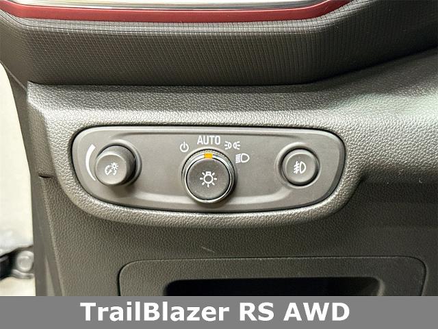 2023 Chevrolet Trailblazer Vehicle Photo in EVERETT, WA 98203-5662