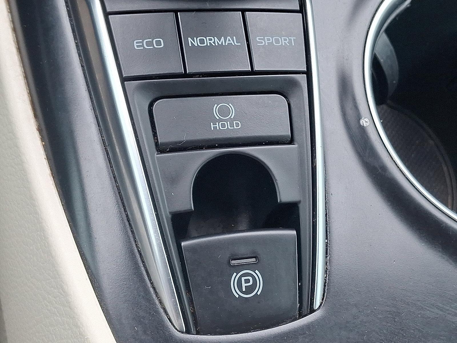 2019 Toyota Camry Vehicle Photo in Harrisburg, PA 17111