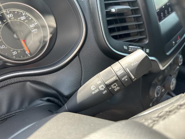 2019 Jeep Cherokee Vehicle Photo in MANITOWOC, WI 54220-5838
