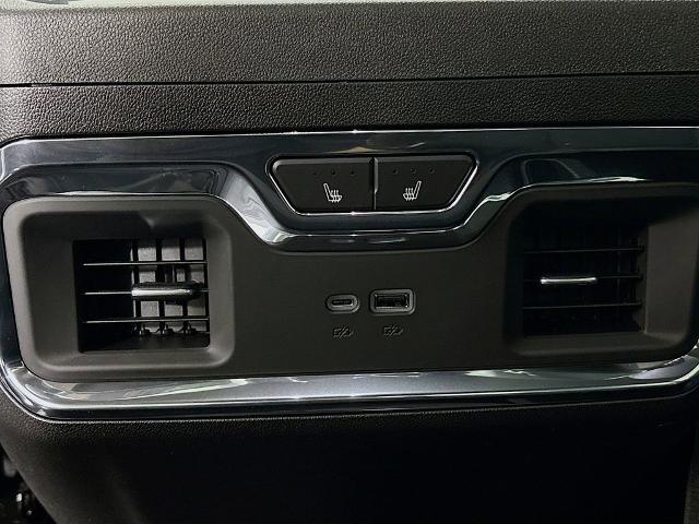 2025 Chevrolet Silverado 1500 Vehicle Photo in PUYALLUP, WA 98371-4149