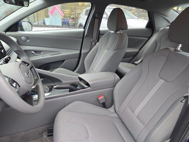 2023 Hyundai ELANTRA Vehicle Photo in Pleasant Hills, PA 15236