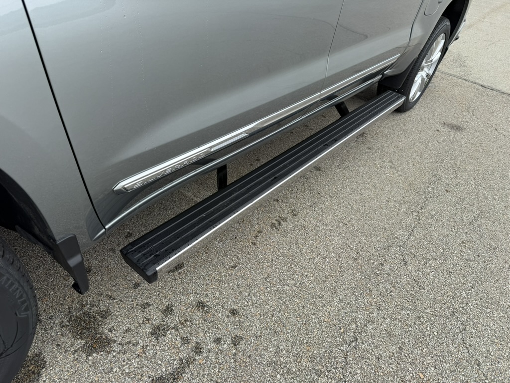 2026 Chevrolet Silverado 1500 High Country - 10