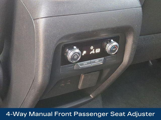 2025 GMC Acadia Vehicle Photo in DANBURY, CT 06810-5034
