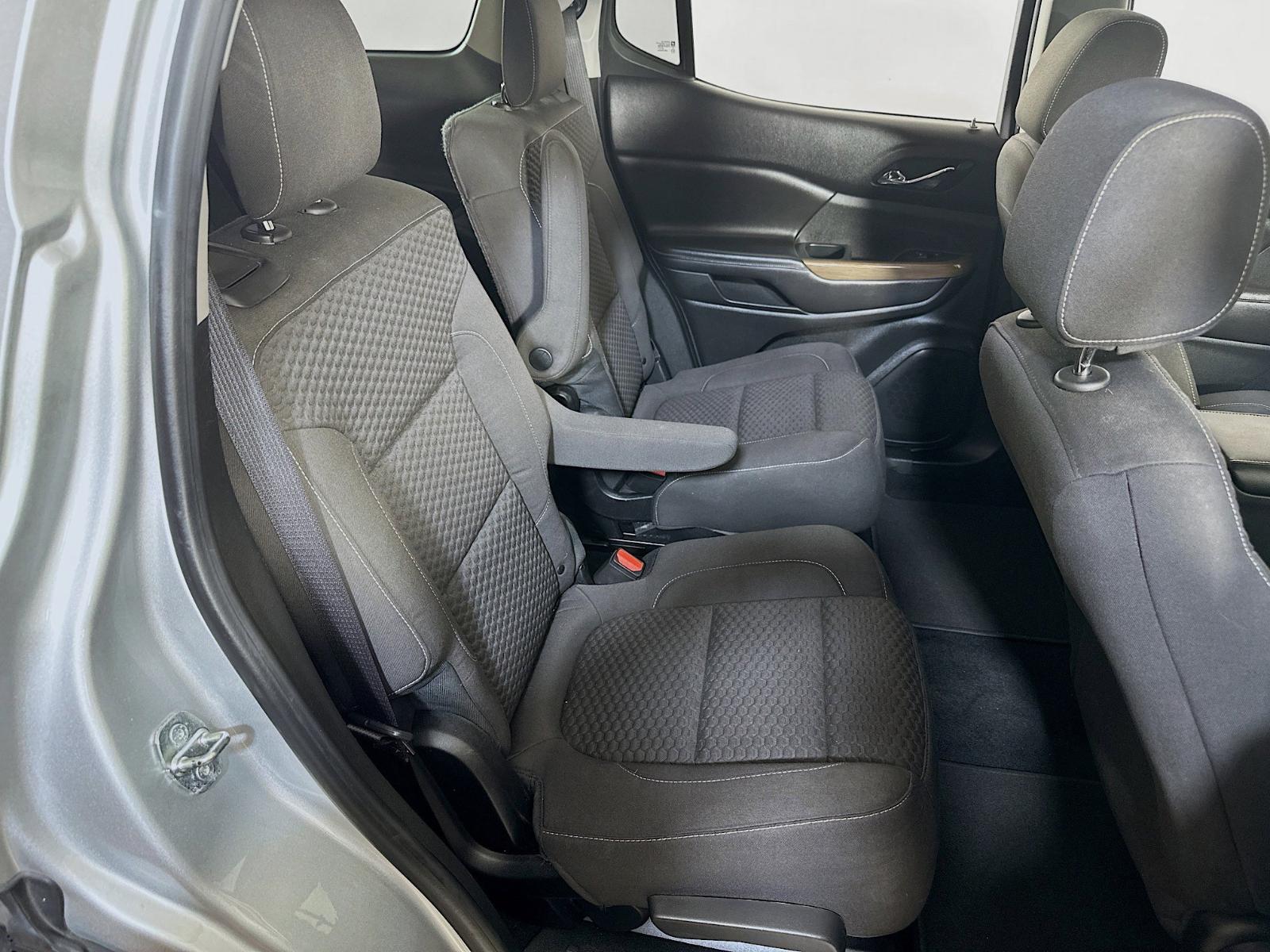 2017 GMC Acadia Vehicle Photo in Langhorne, PA 19047