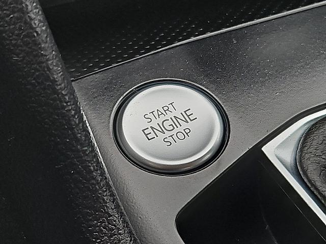 2022 Volkswagen Taos Vehicle Photo in TREVOSE, PA 19053-4984