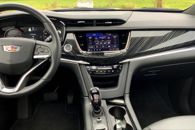2025 Cadillac XT6 Vehicle Photo in TOPEKA, KS 66609-0000