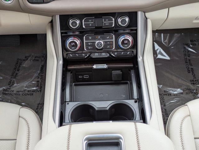 2024 GMC Yukon Vehicle Photo in BRUNSWICK, GA 31525-1881