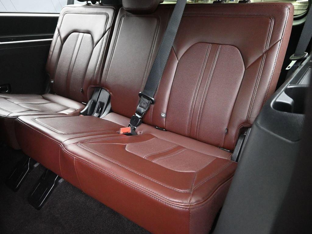 2022 Ford Expedition Max Vehicle Photo in Cedar Rapids, IA 52402