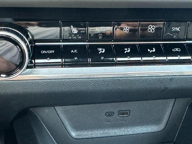 2026 Chevrolet Equinox Vehicle Photo in COLUMBIA, MO 65203-3903