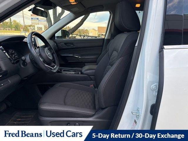 2024 Nissan Pathfinder Vehicle Photo in Flemington, NJ 08822