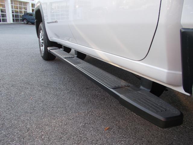 2025 GMC Sierra 2500 HD Vehicle Photo in LOWELL, MA 01852-4336