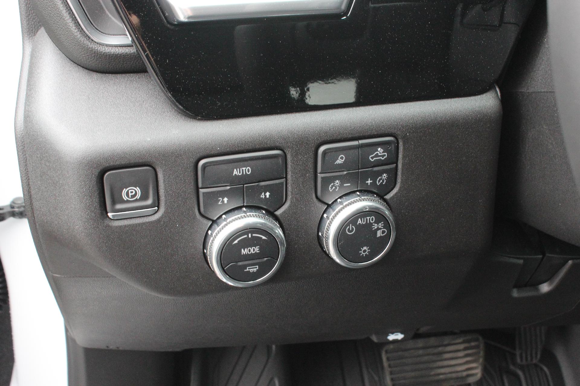 2025 GMC Sierra 1500 Vehicle Photo in AURORA, CO 80012-4011