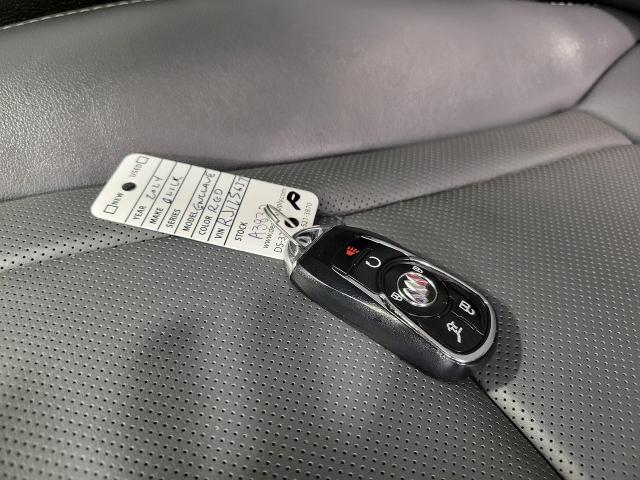 2024 Buick Enclave Vehicle Photo in NEENAH, WI 54956-2243