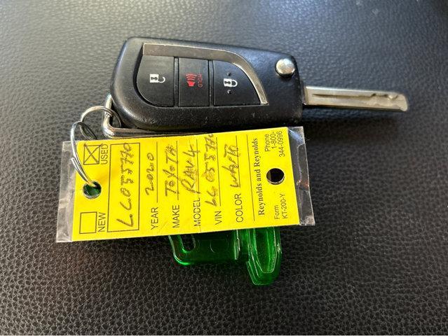 2020 Toyota RAV4 Vehicle Photo in Hinesville, GA 31313
