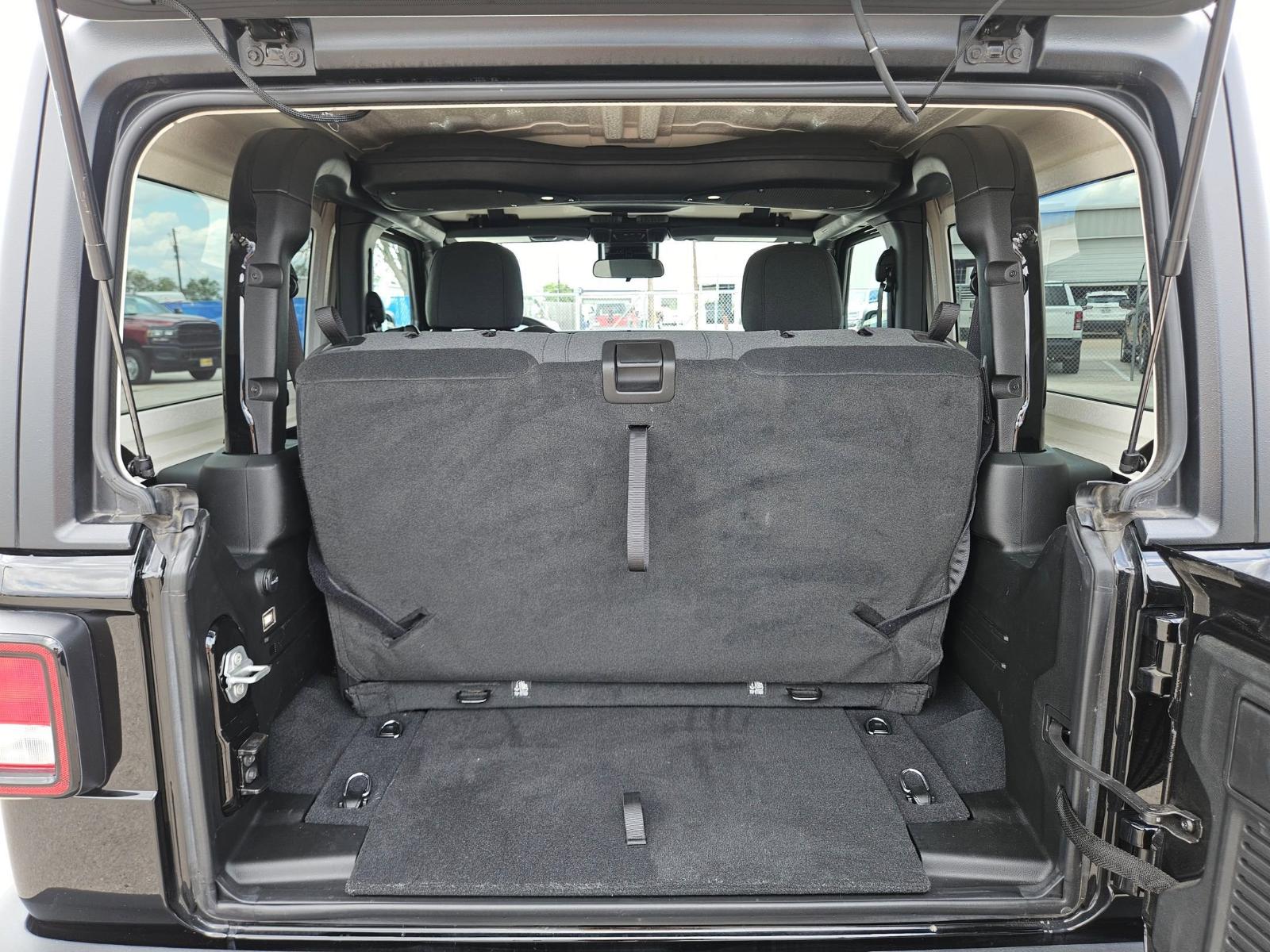 2024 Jeep Wrangler Vehicle Photo in Seguin, TX 78155