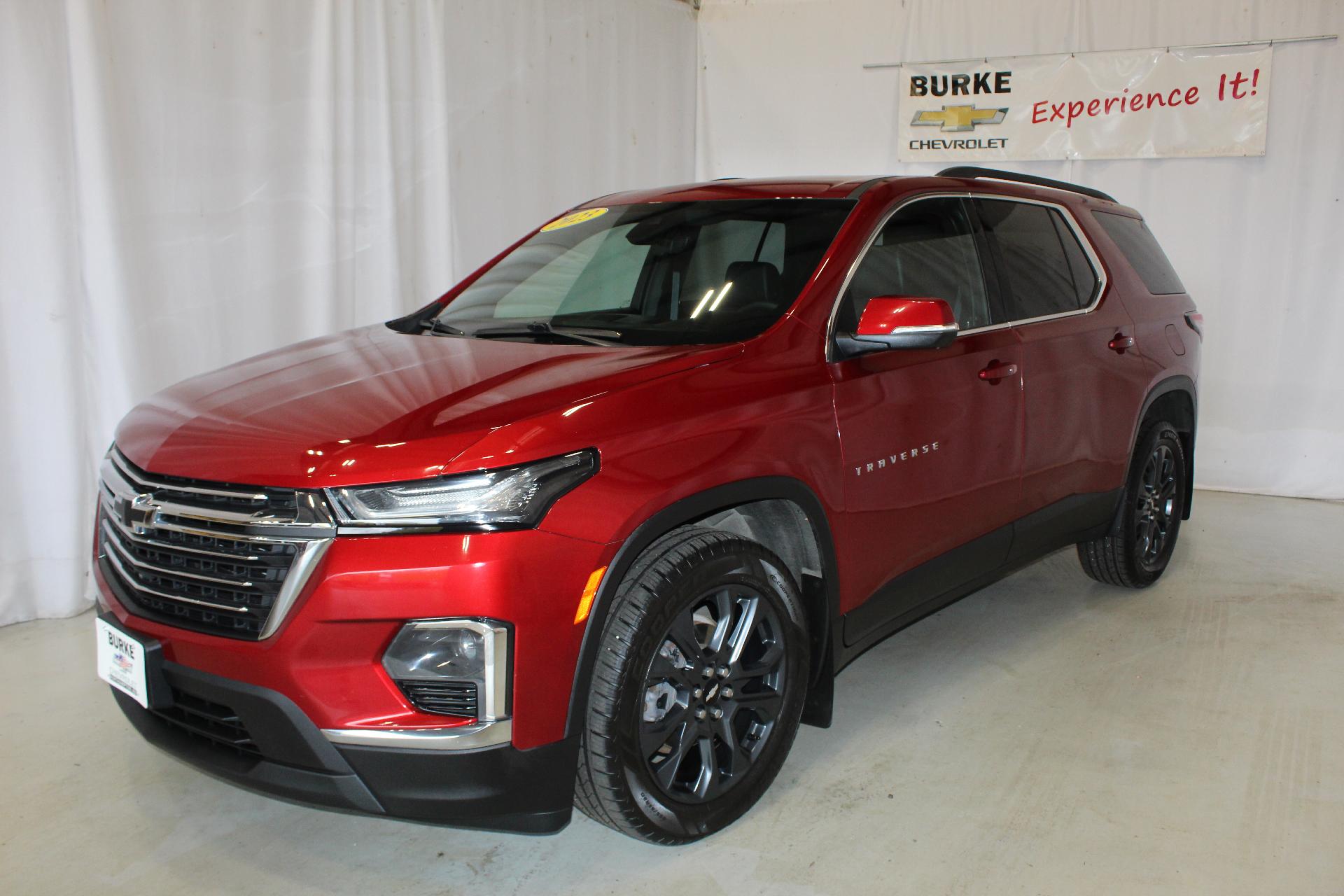 2023 Chevrolet Traverse Vehicle Photo in NORTHAMPTON, MA 01060-1120