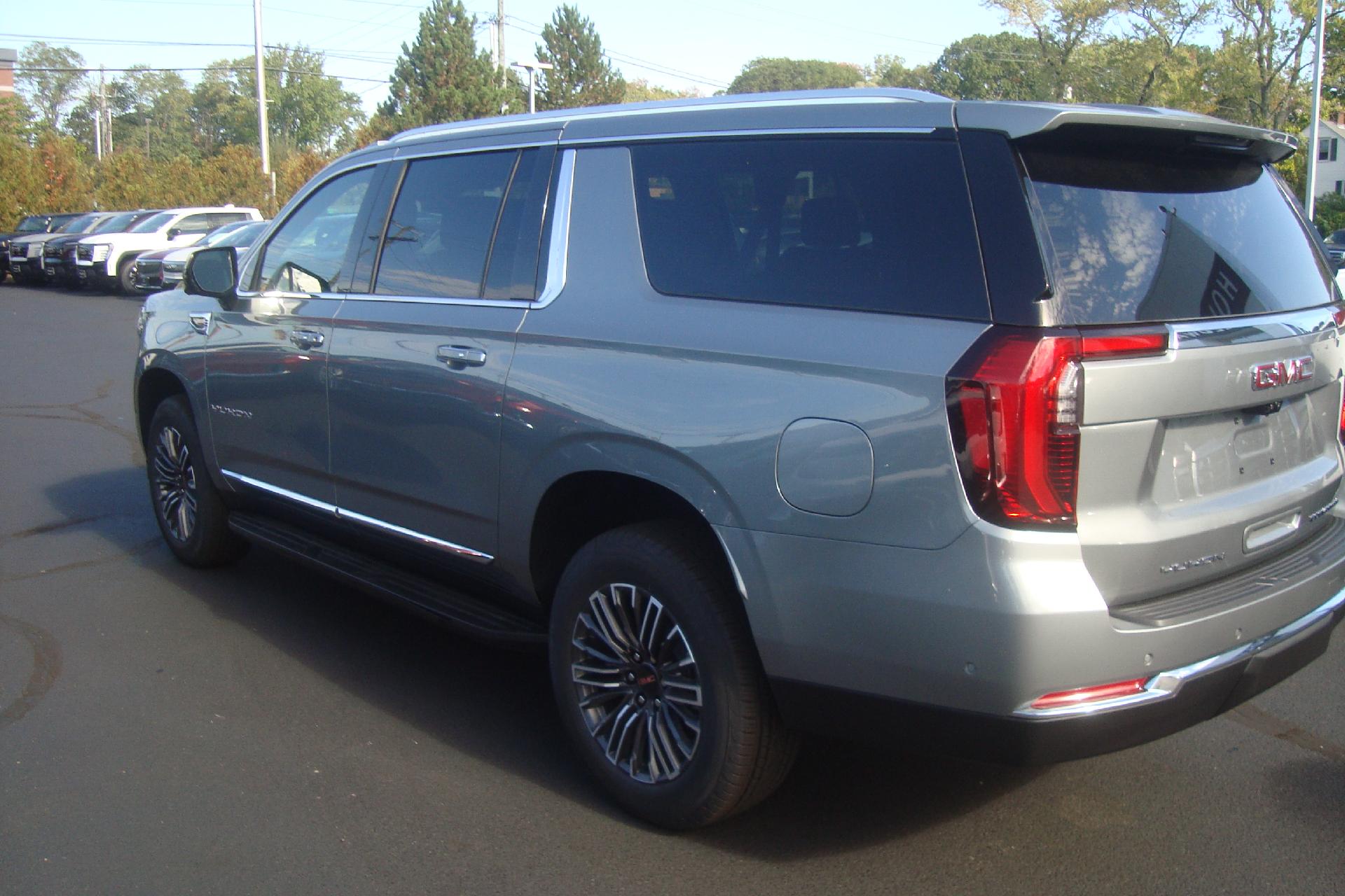 2026 GMC Yukon XL Vehicle Photo in PORTSMOUTH, NH 03801-4196