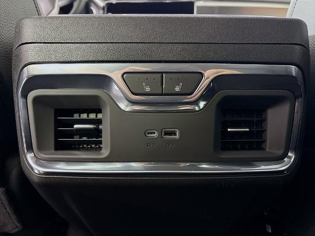 2025 GMC Sierra 2500 HD Vehicle Photo in PUYALLUP, WA 98371-4149