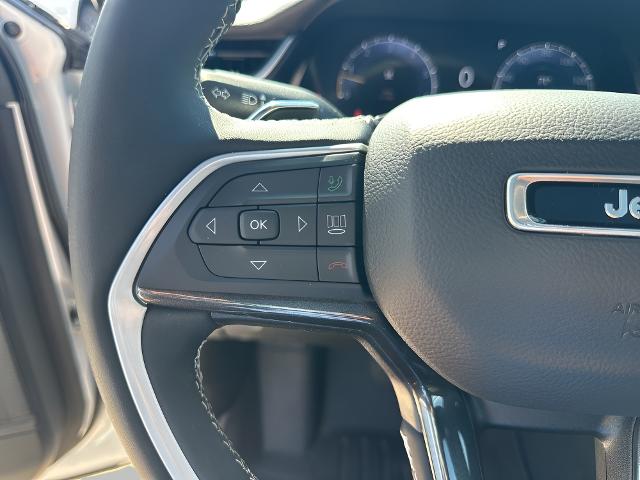 2023 Jeep Grand Cherokee L Vehicle Photo in MANITOWOC, WI 54220-5838