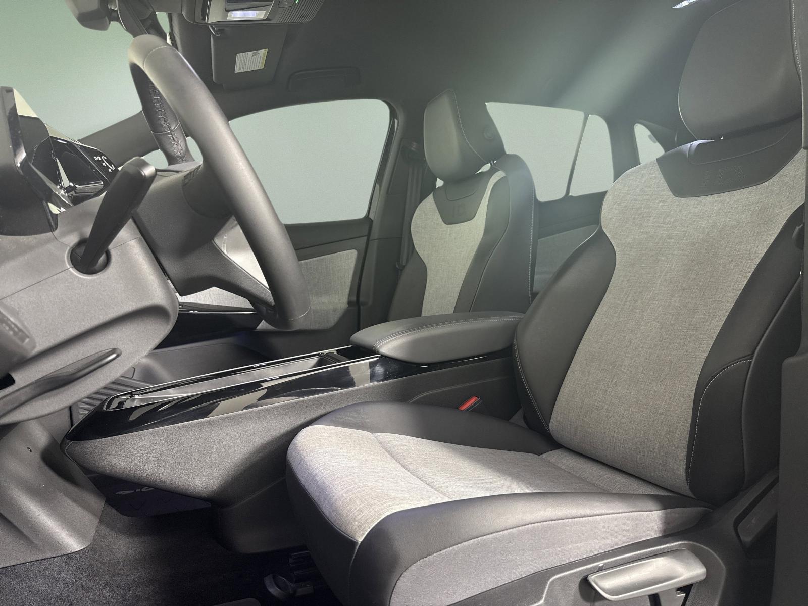 2023 Volkswagen ID.4 Vehicle Photo in Georgetown, TX 78626