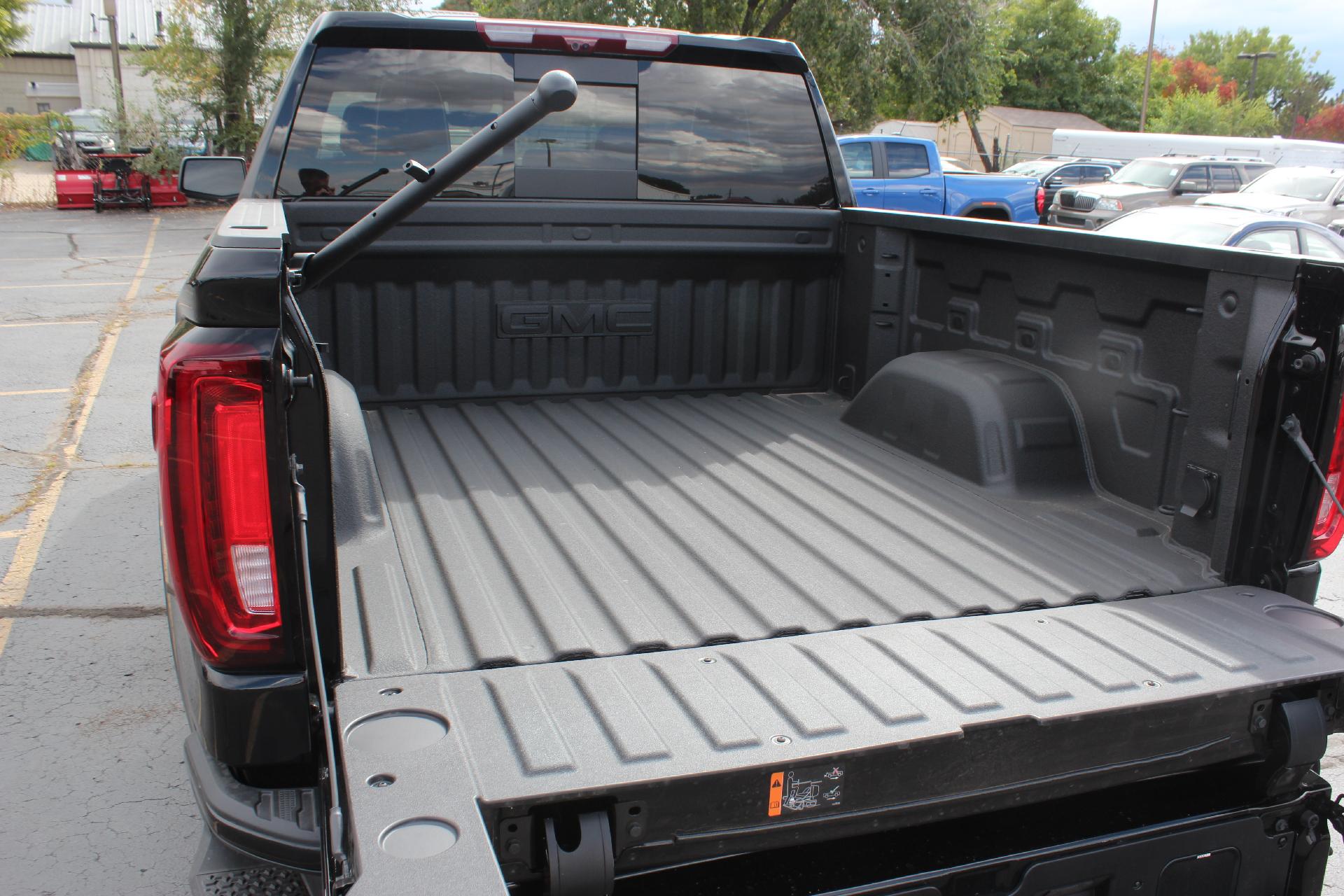 2025 GMC Sierra 1500 Vehicle Photo in AURORA, CO 80012-4011