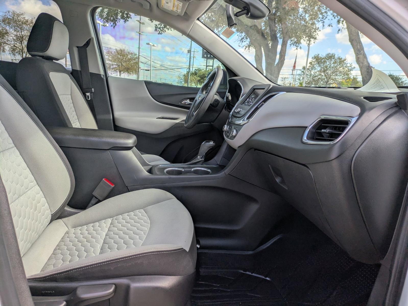2020 Chevrolet Equinox Vehicle Photo in SELMA, TX 78154-1460