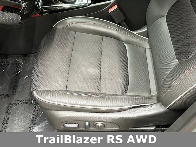 2023 Chevrolet Trailblazer Vehicle Photo in EVERETT, WA 98203-5662