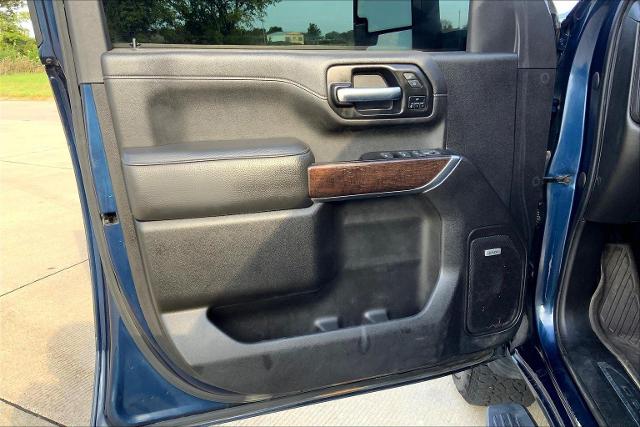 2022 GMC Sierra 2500 HD Vehicle Photo in TOPEKA, KS 66609-0000