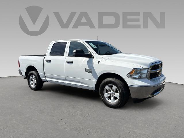 2023 Ram 1500 Classic Vehicle Photo in Brunswick, GA 31525