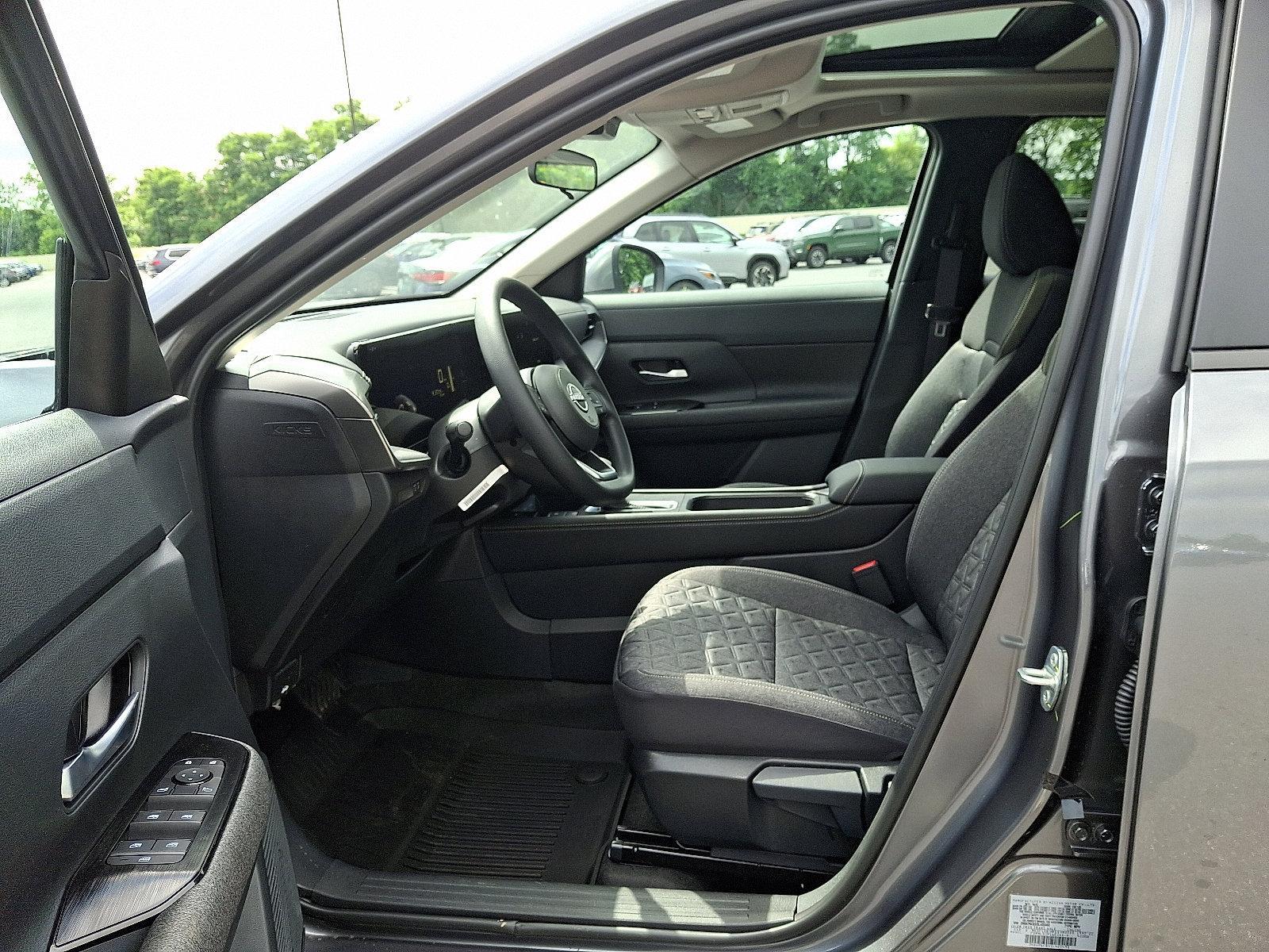 2025 Nissan Kicks Vehicle Photo in Mechanicsburg, PA 17050-2306