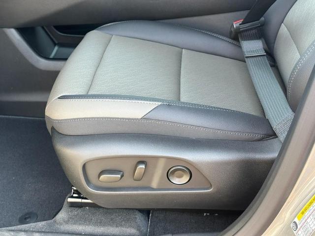 2026 Chevrolet Equinox Vehicle Photo in COLUMBIA, MO 65203-3903