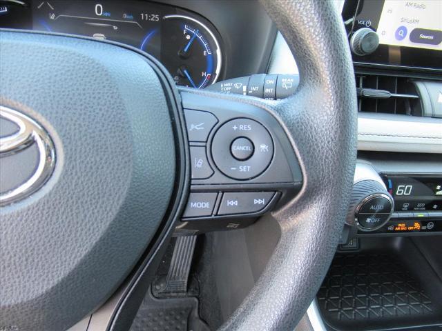 2024 Toyota RAV4 Vehicle Photo in LEESBURG, FL 34788-4022