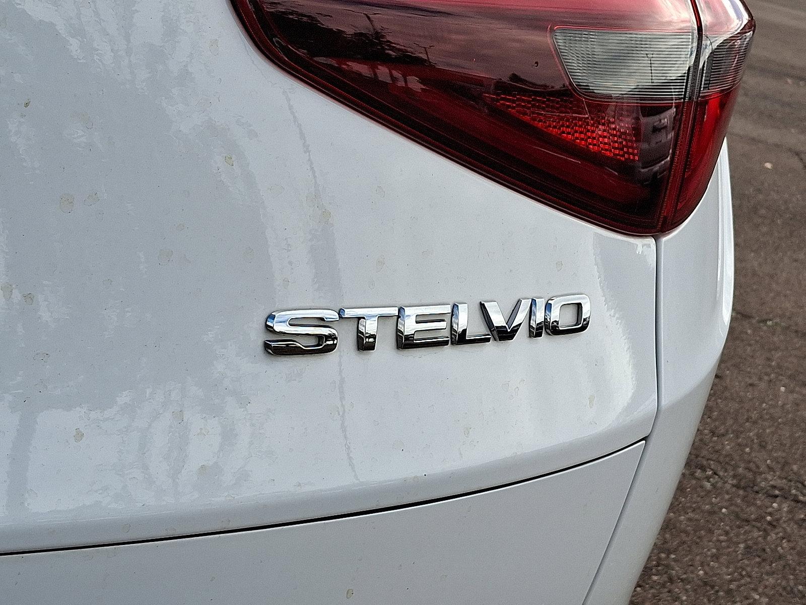 2023 Alfa Romeo Stelvio Vehicle Photo in Willow Grove, PA 19090