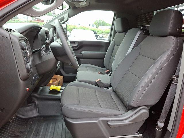2025 Chevrolet Silverado 3500 HD Chassis Cab Vehicle Photo in DANBURY, CT 06810-5034