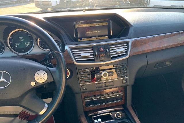 2011 Mercedes-Benz E-Class Vehicle Photo in KANSAS CITY, MO 64114-4502