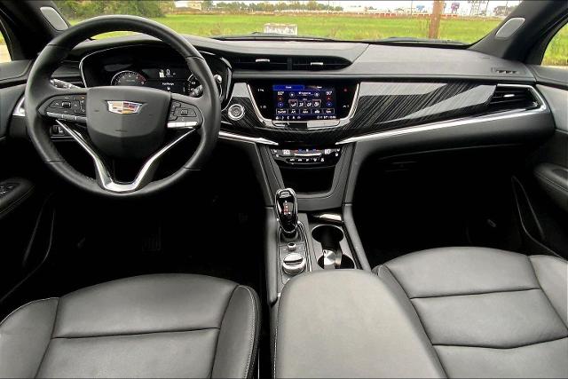 2025 Cadillac XT6 Vehicle Photo in TOPEKA, KS 66609-0000
