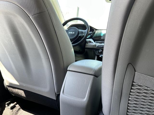 2022 Kia Niro Plug-In Hybrid Vehicle Photo in Tucson, AZ 85712
