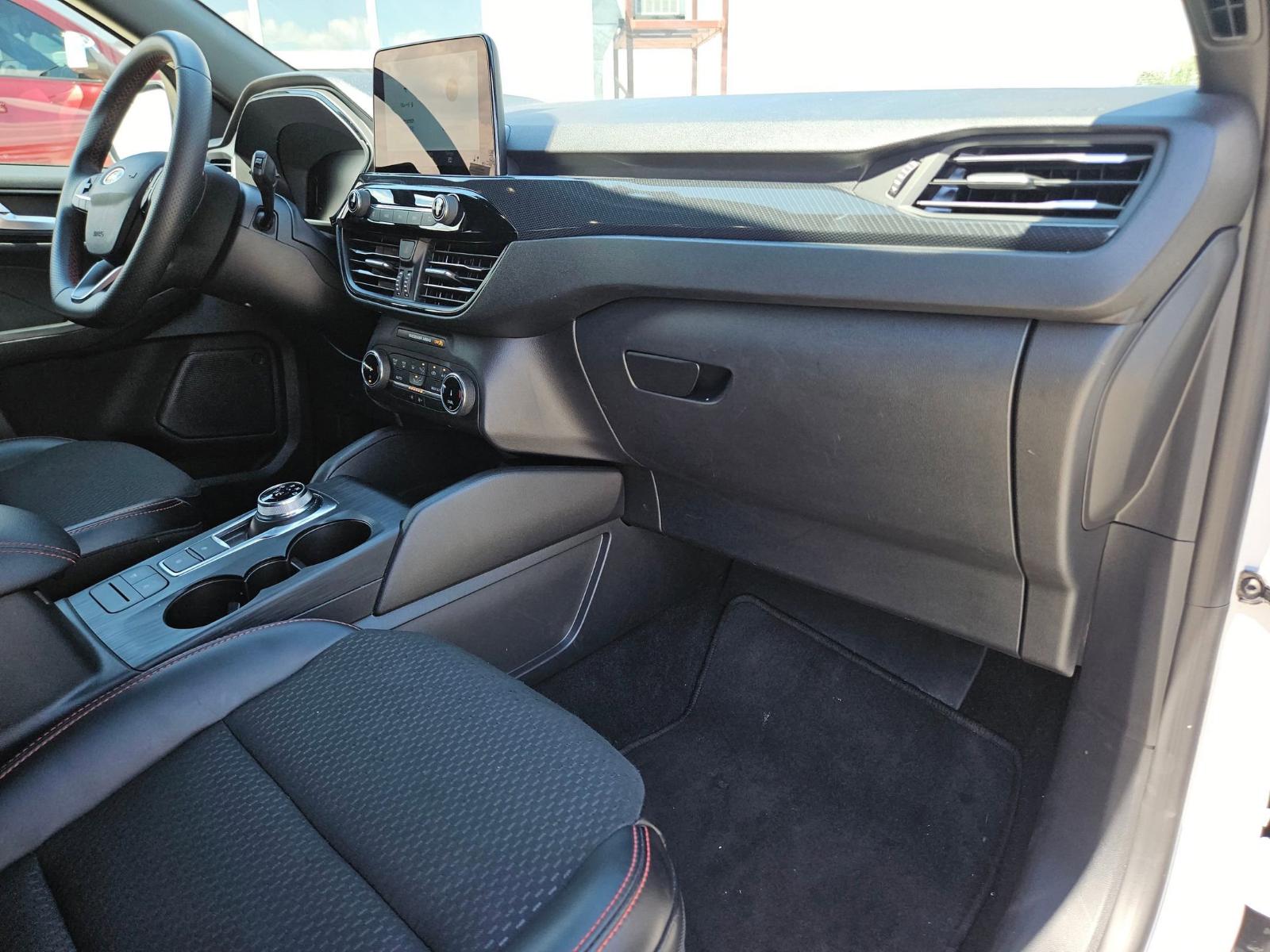 2025 Ford Escape Vehicle Photo in Seguin, TX 78155
