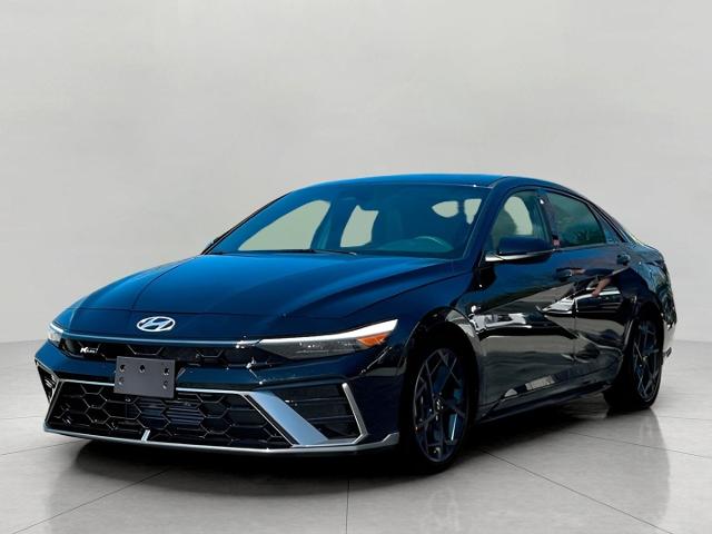 2025 Hyundai ELANTRA Vehicle Photo in Neenah, WI 54956